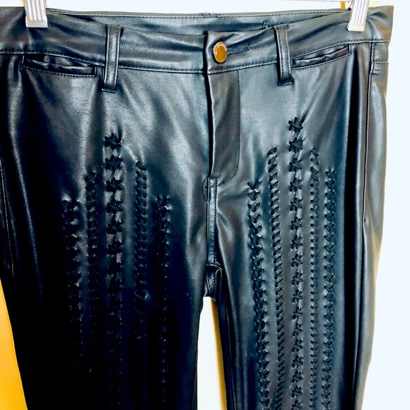 BLANK NYC Black Faux Leather Vegan Whipstitch Rock & Roll Jeans! Size 27 - Picture 5 of 15